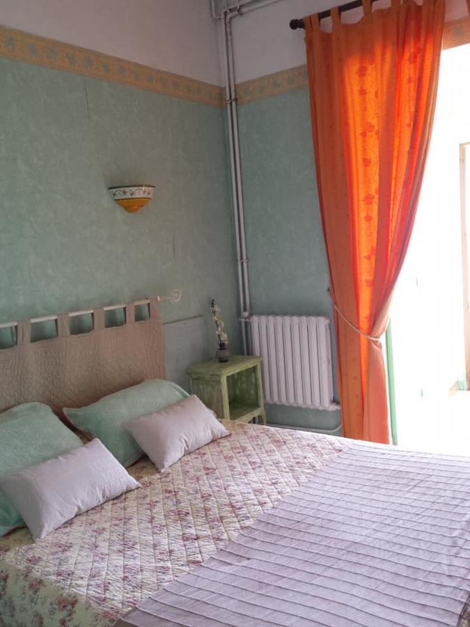 Hotel Font De Lauro Saumane-de-Vaucluse Ngoại thất bức ảnh