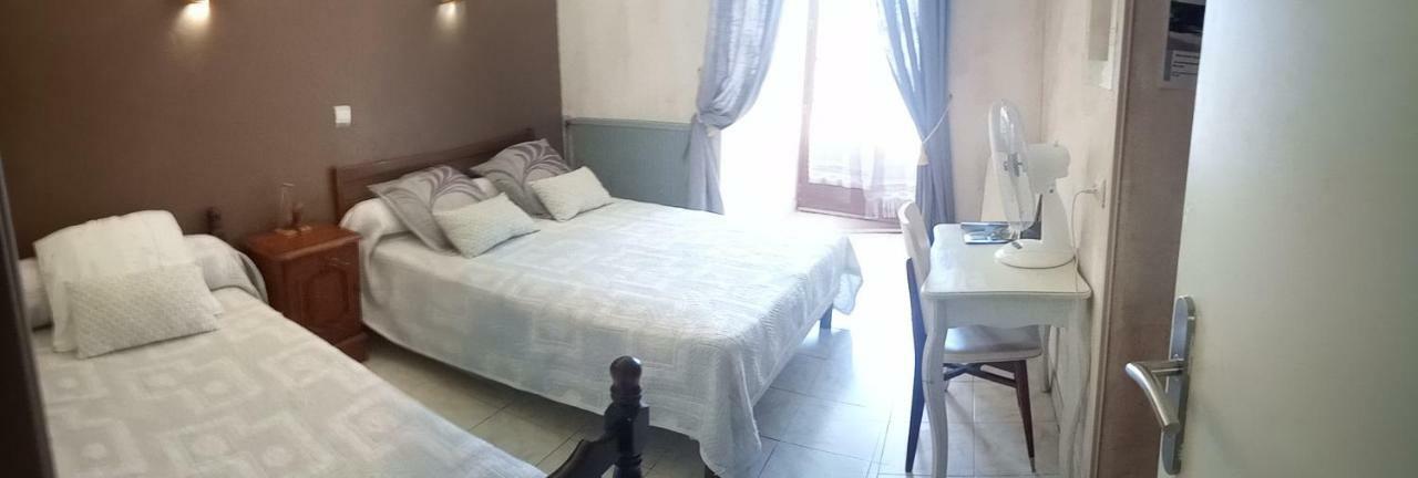 Hotel Font De Lauro Saumane-de-Vaucluse Ngoại thất bức ảnh